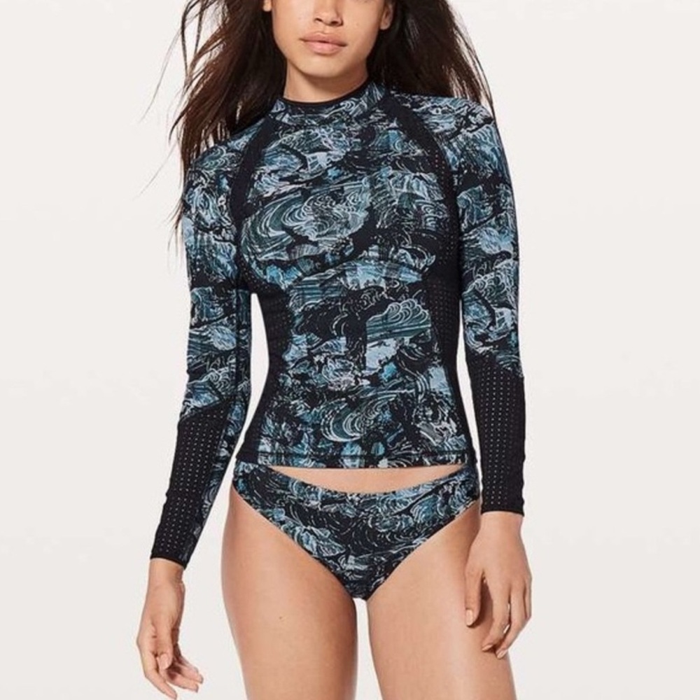 Brand new w/out tag Lululemon Swell Seeker Paddle Top